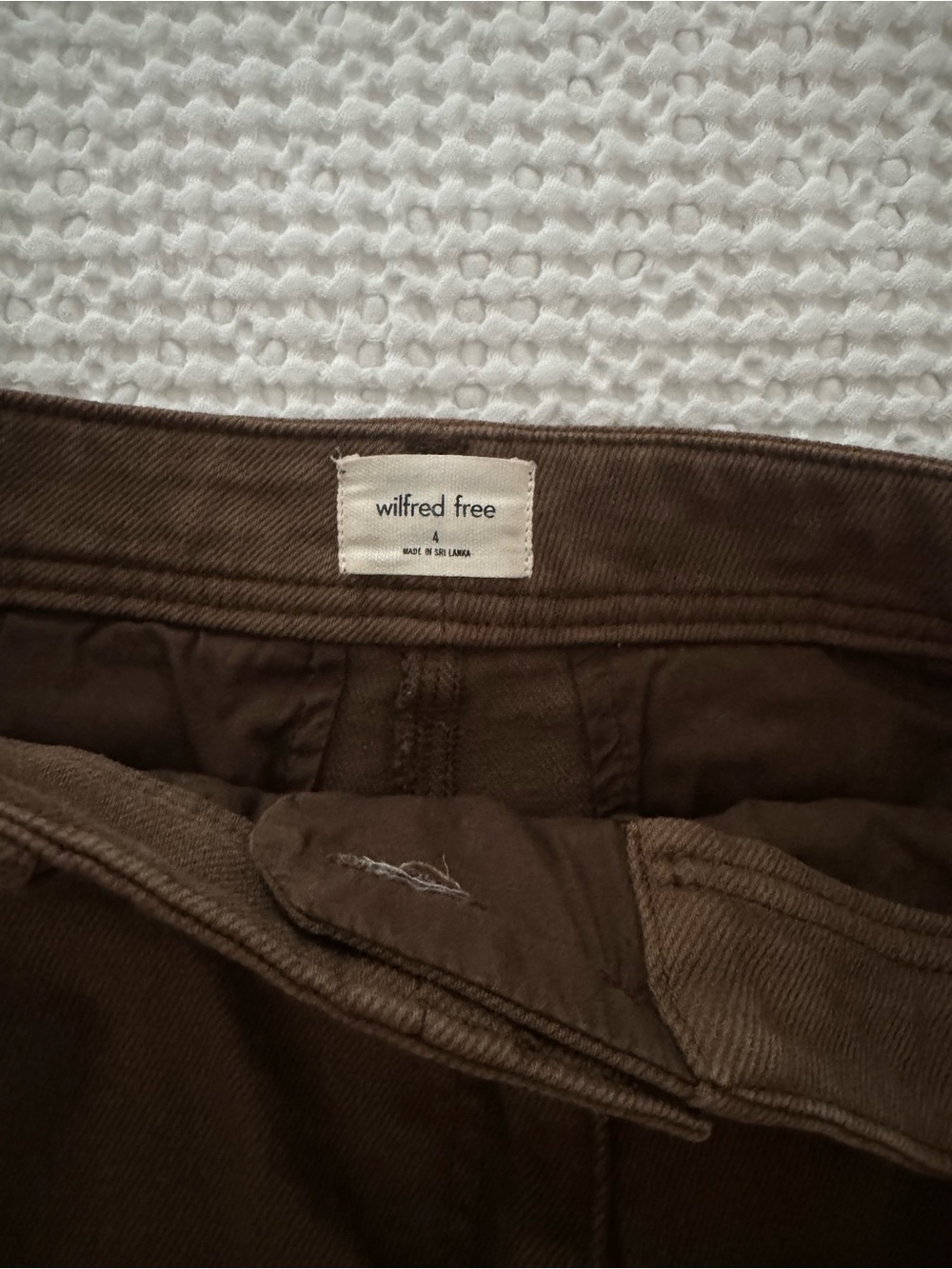 Aritzia Wilfred Free Meave Cargo Pants with Button Flap Pocket - Picture 2 of 7